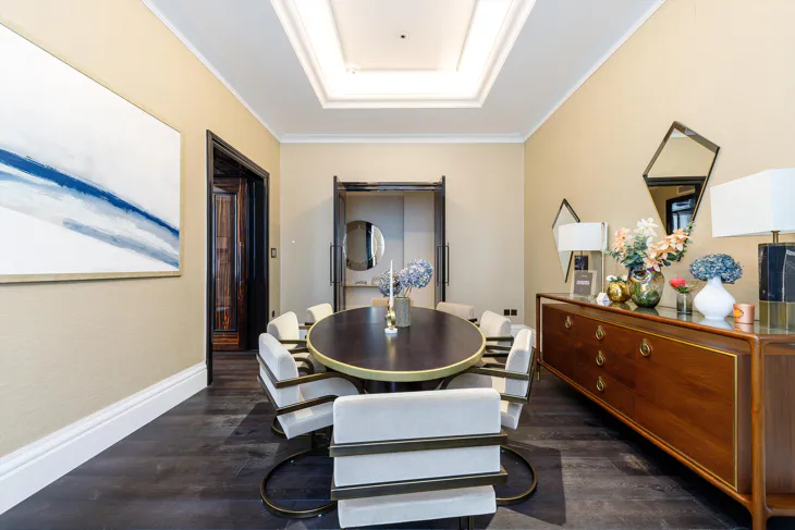 Flat Whitehall Place in City of Westminster