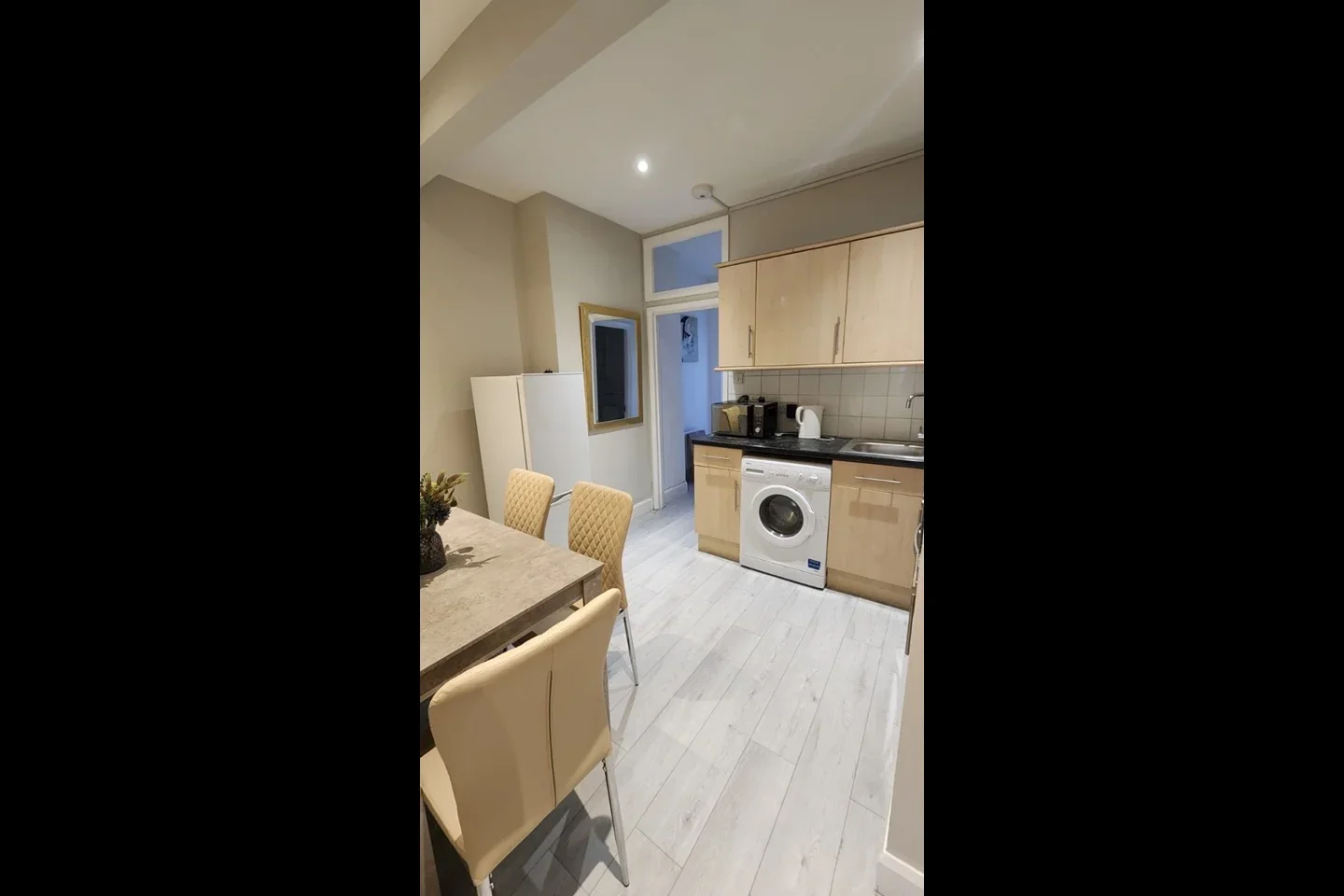 Flat Moorcroft Road in Greater London