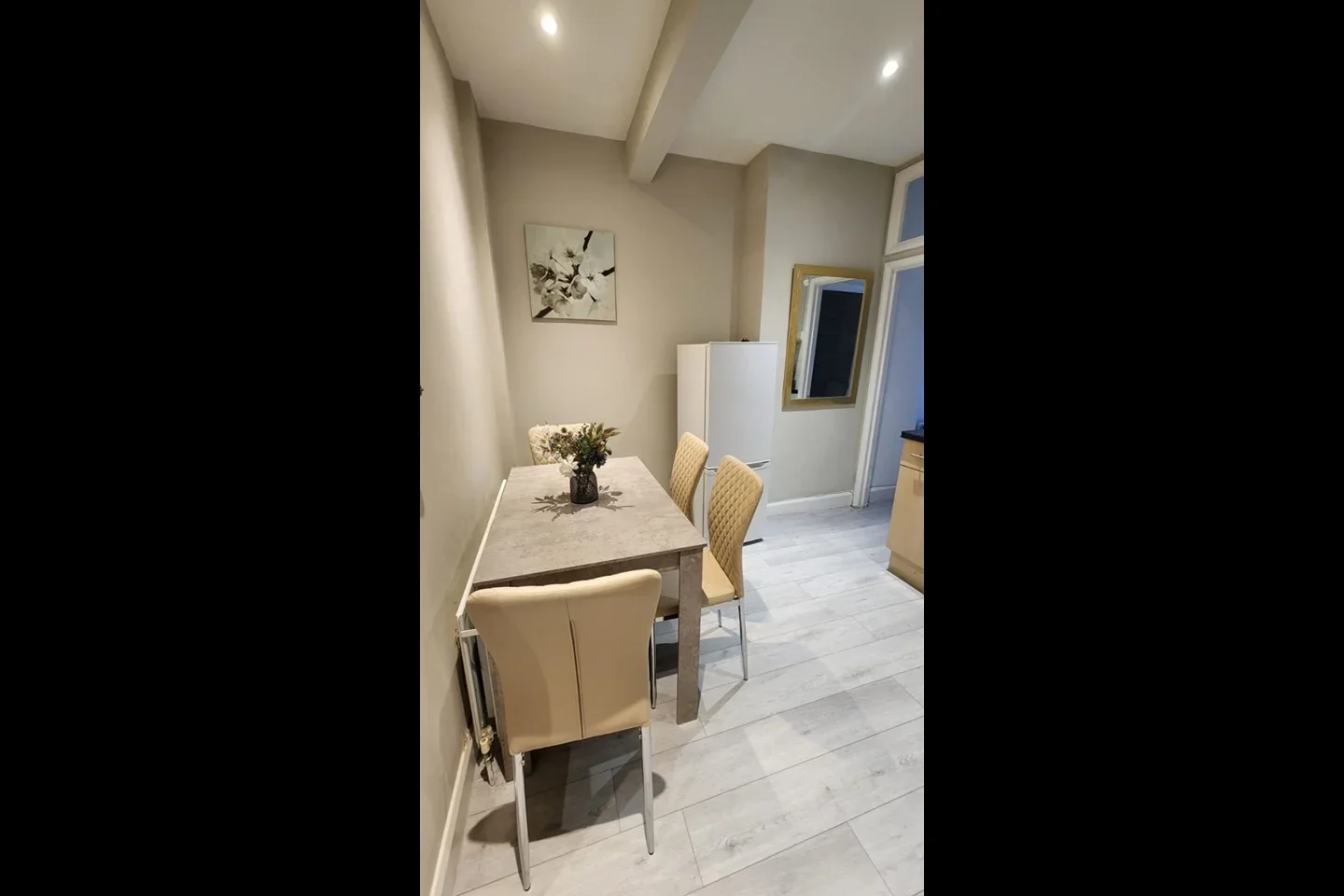 Flat Moorcroft Road in Greater London