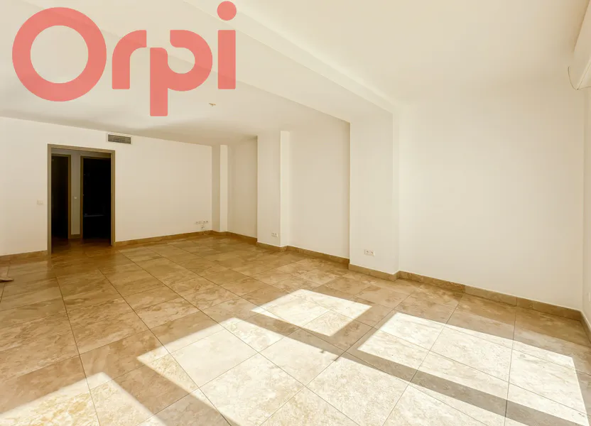 Flat Avenue Claude Expilly in Vals-les-Bains