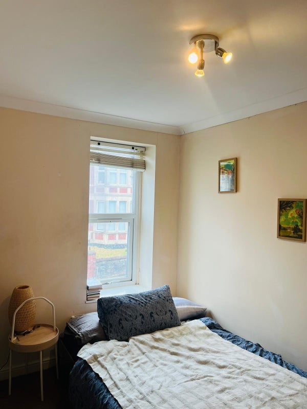 Room Cromwell Road in Bristol
