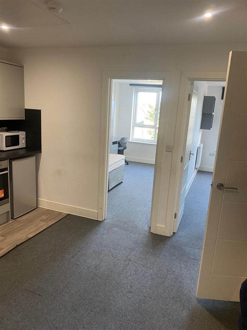 Room Straits Parade in Bristol