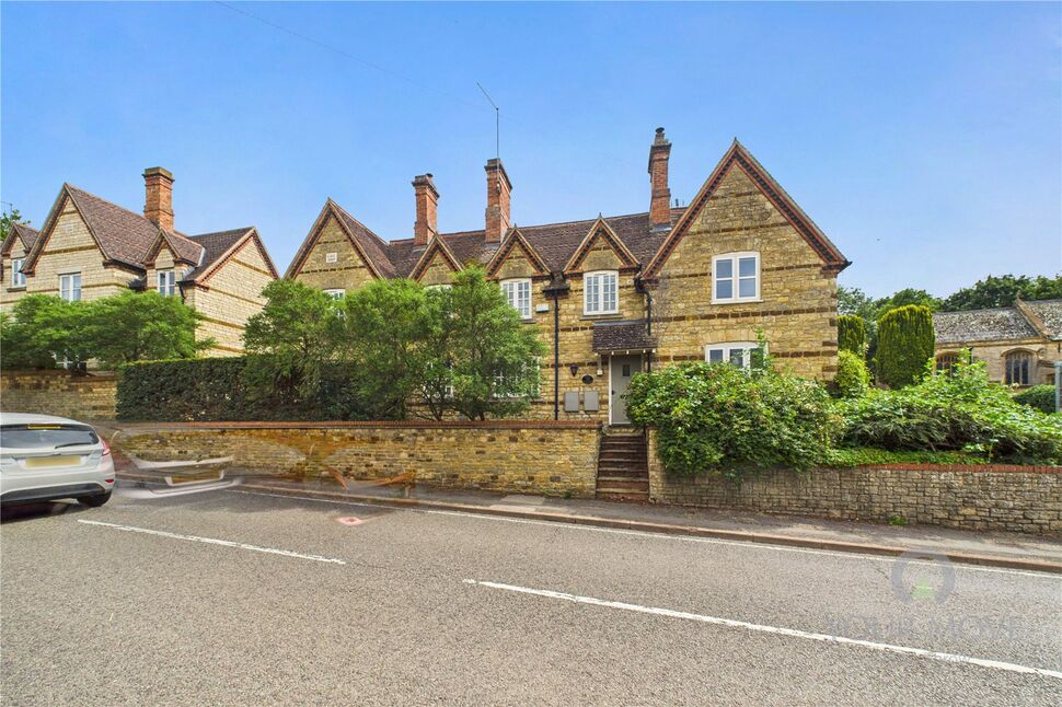 House High Street in Blisworth