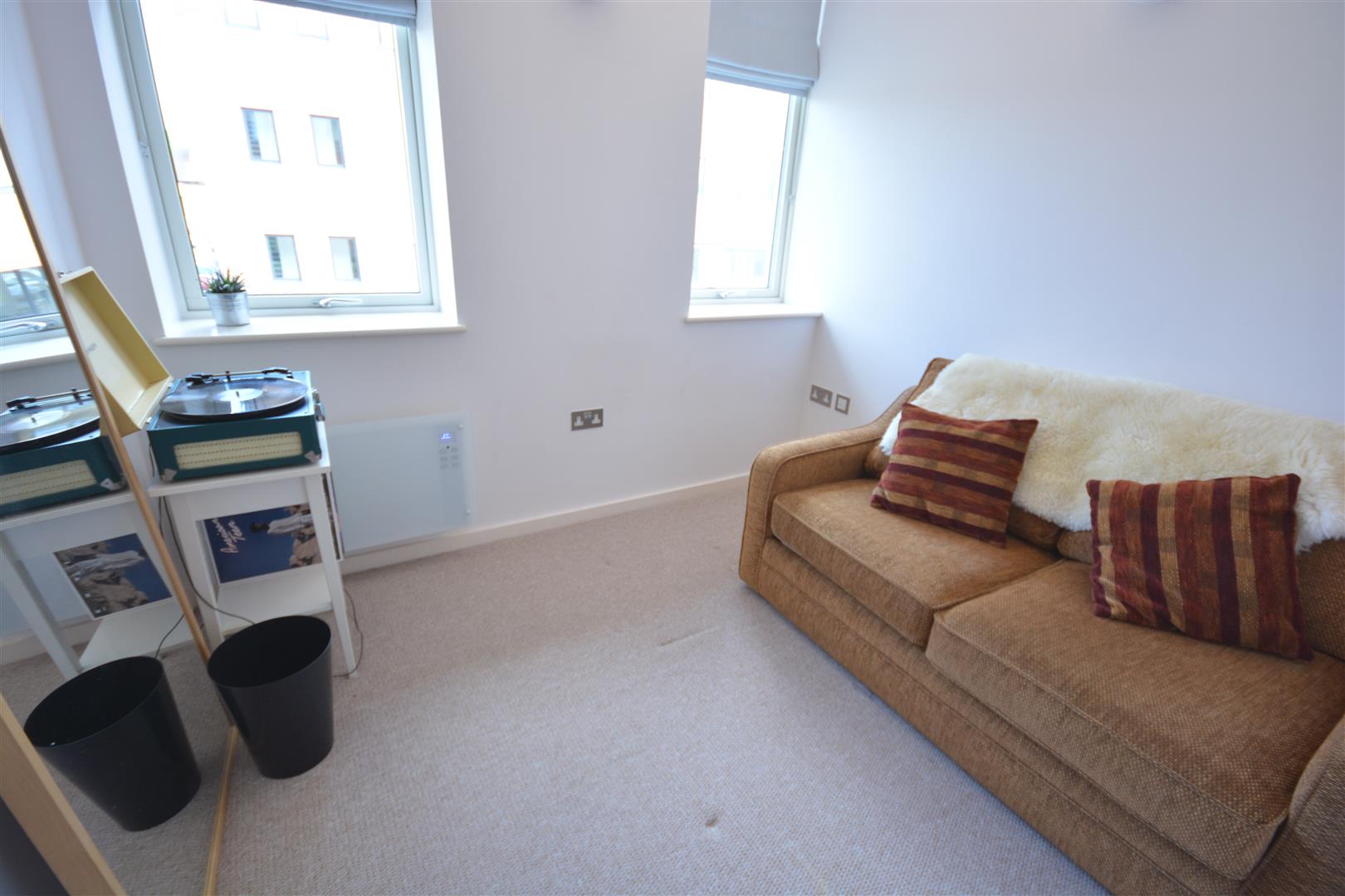 Flat East Street in Epsom and Ewell