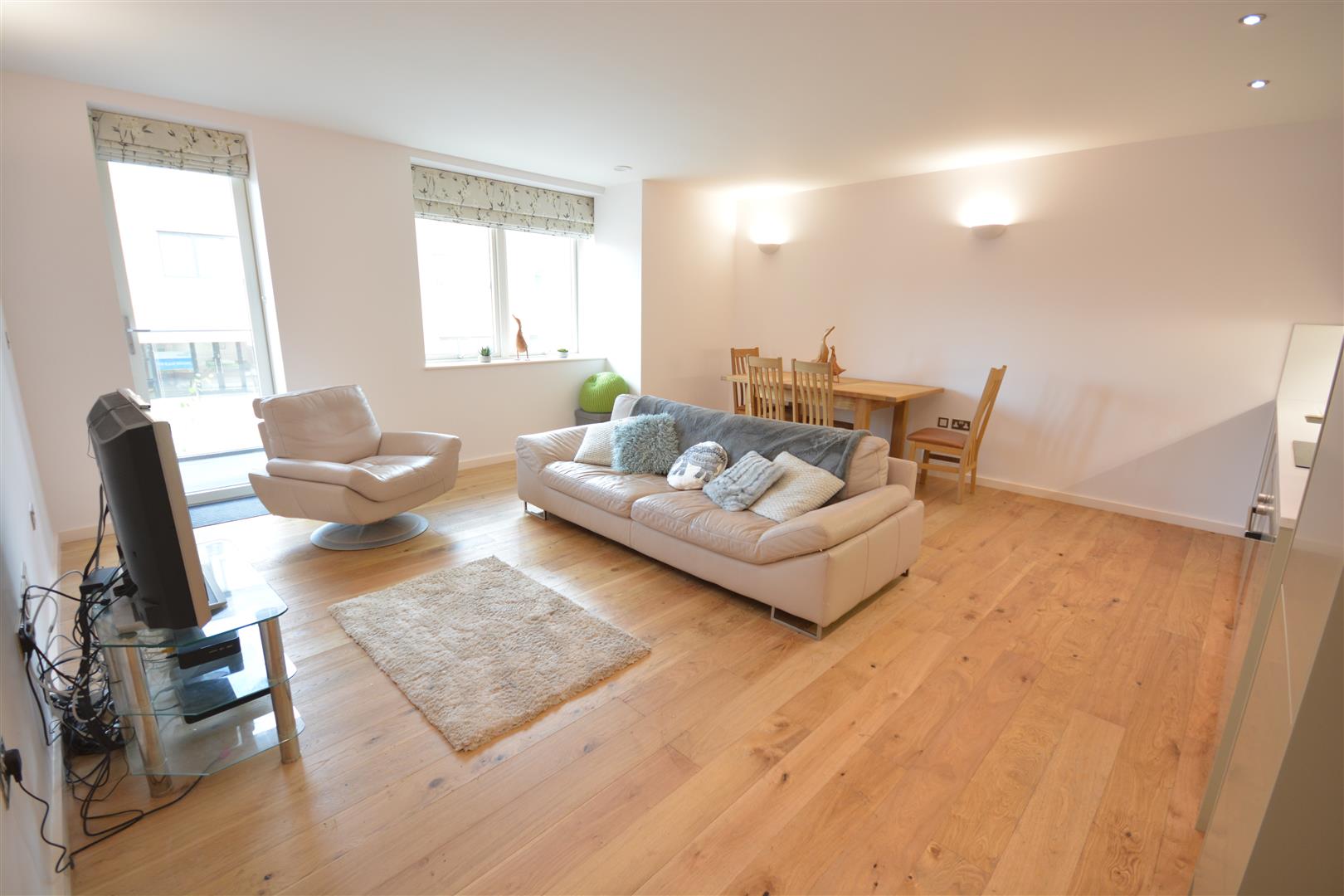 Flat East Street in Epsom and Ewell