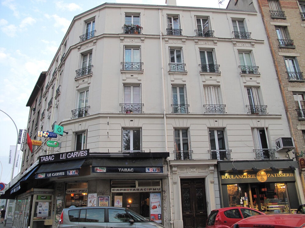 Flat Rue Carves in Montrouge