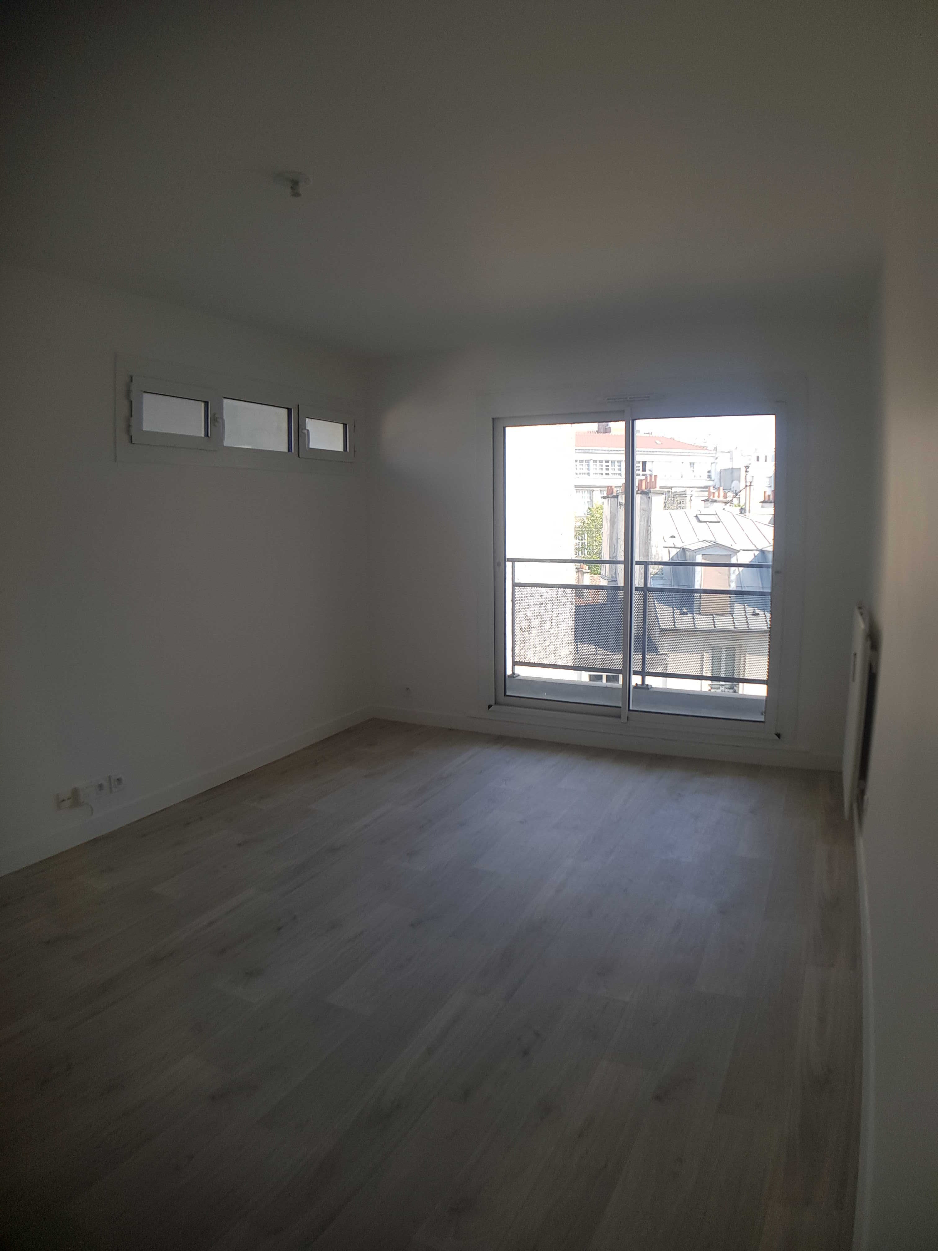 Flat Rue Henri Chevreau in Paris