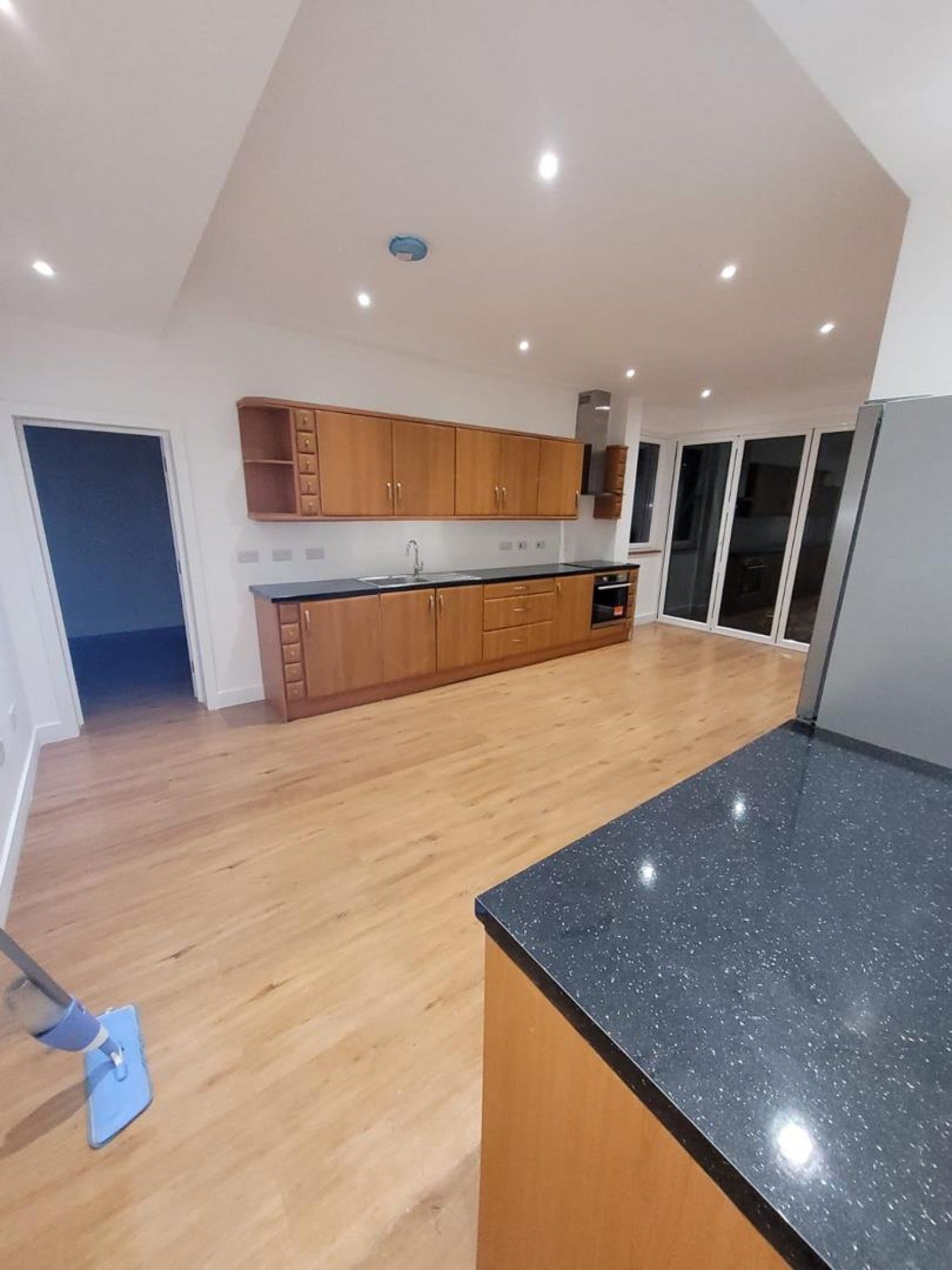 Flat Salisbury Road in Greater London
