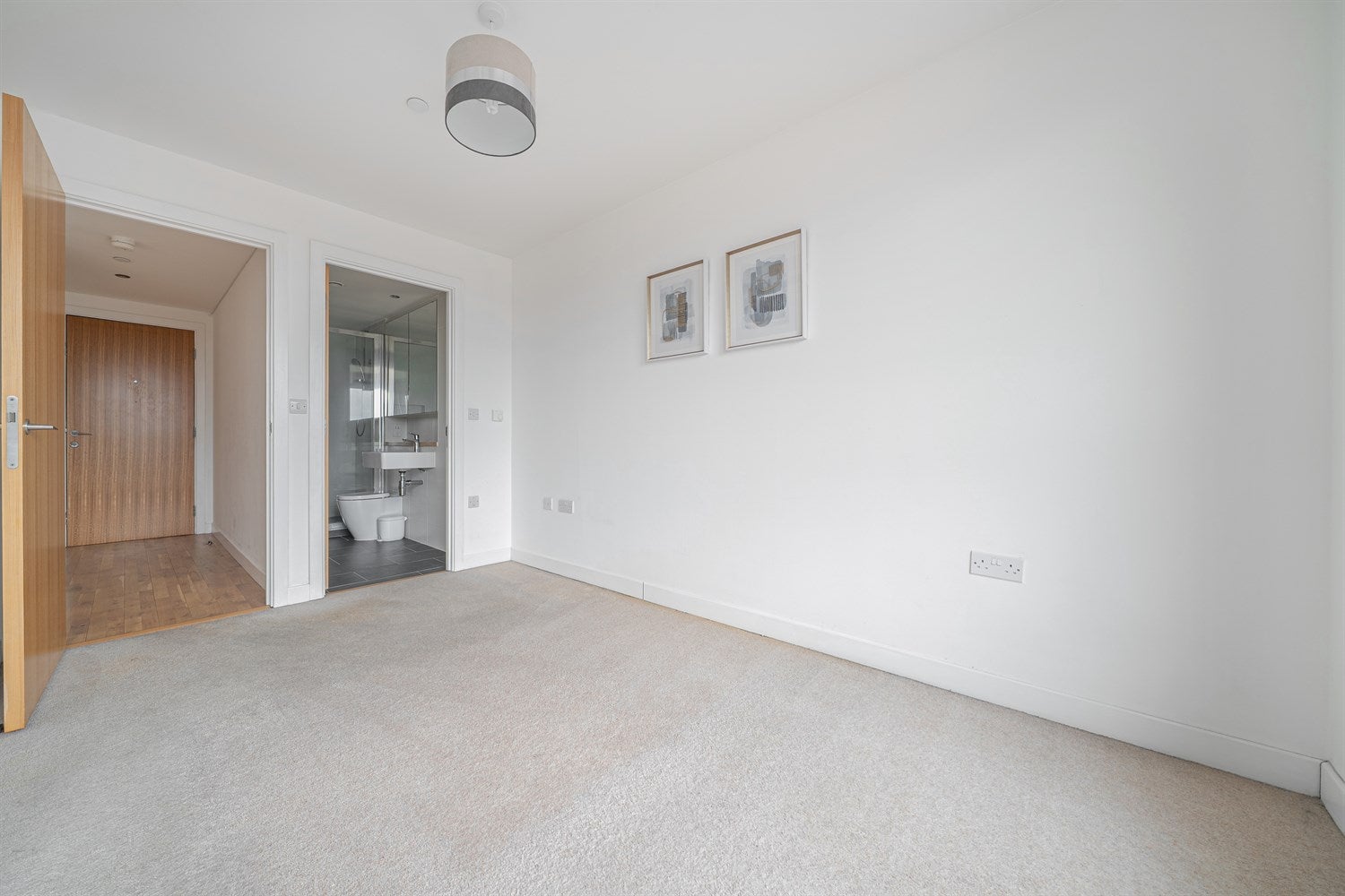 Flat Alfred Street in Reading