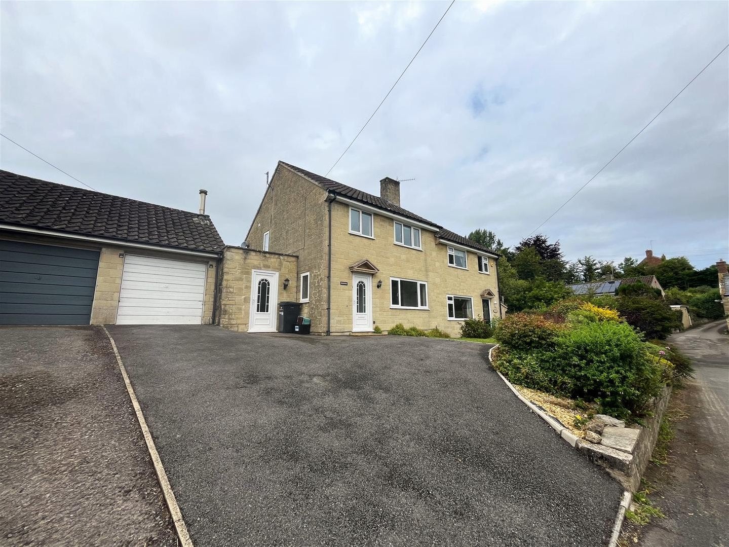House Newbery Lane in Misterton