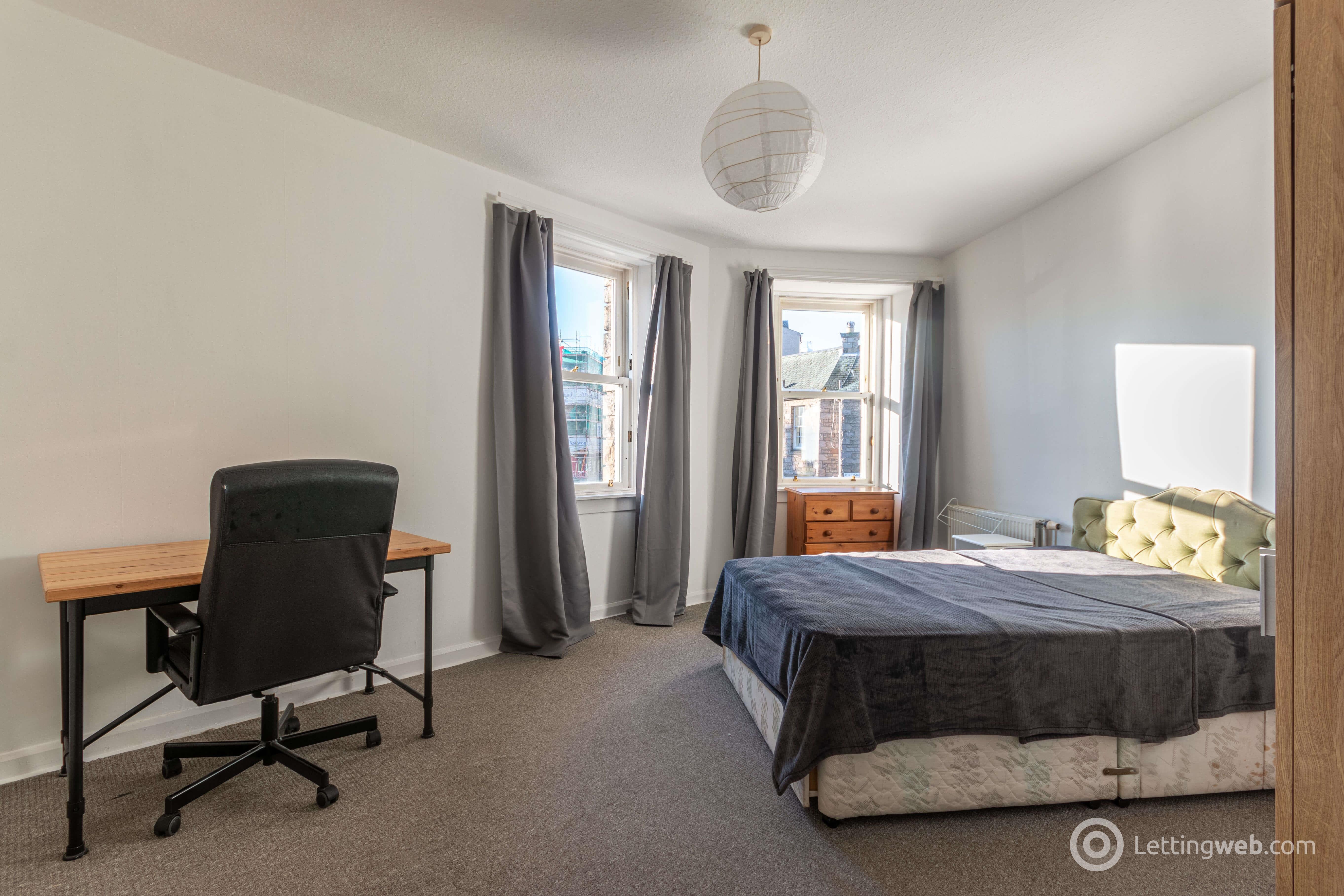 Flat Richmond Place in City of Edinburgh