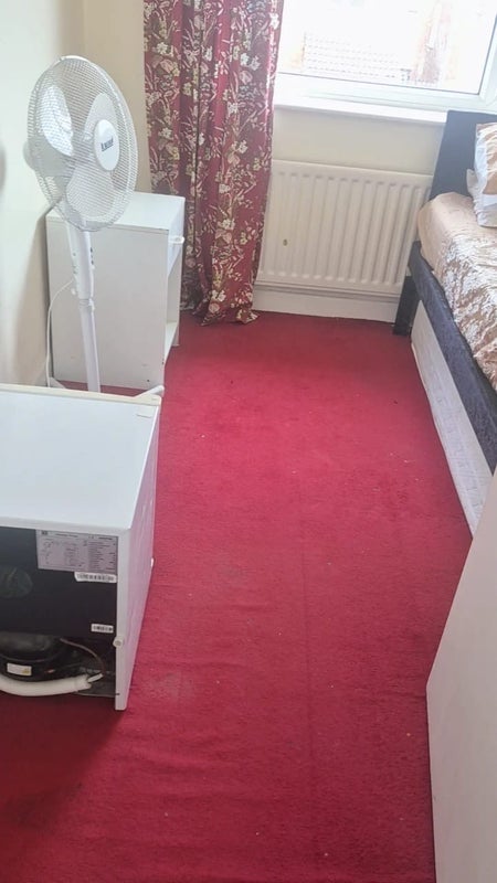 Room Caddick Close in Bristol