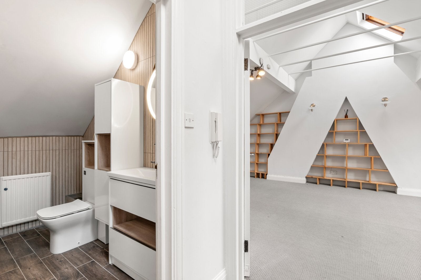 Flat Mapesbury Road in Greater London
