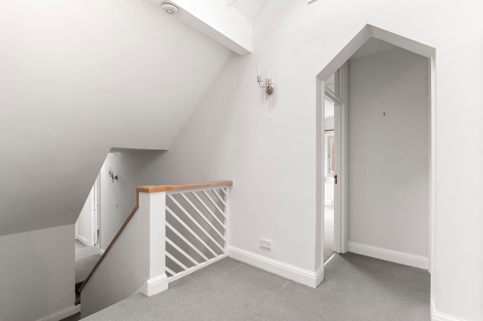 Flat Mapesbury Road in Greater London