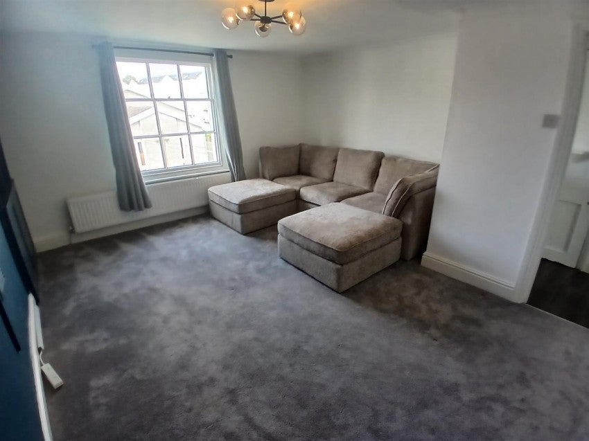 Flat Portland Place West in Royal Leamington Spa