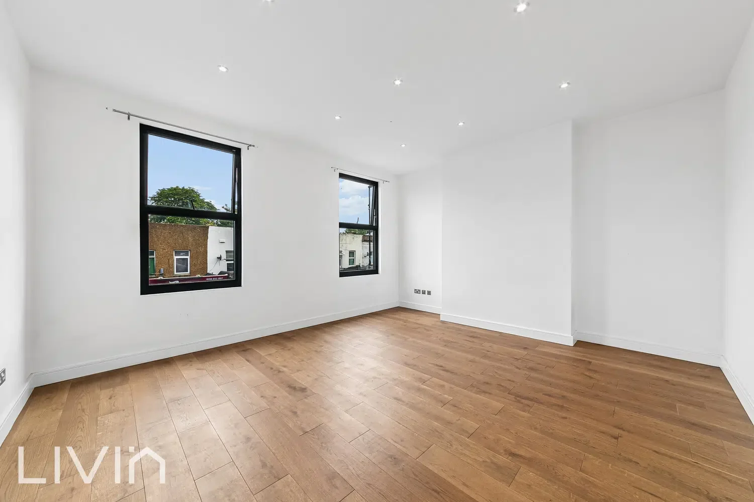 Flat Portland Road in Greater London