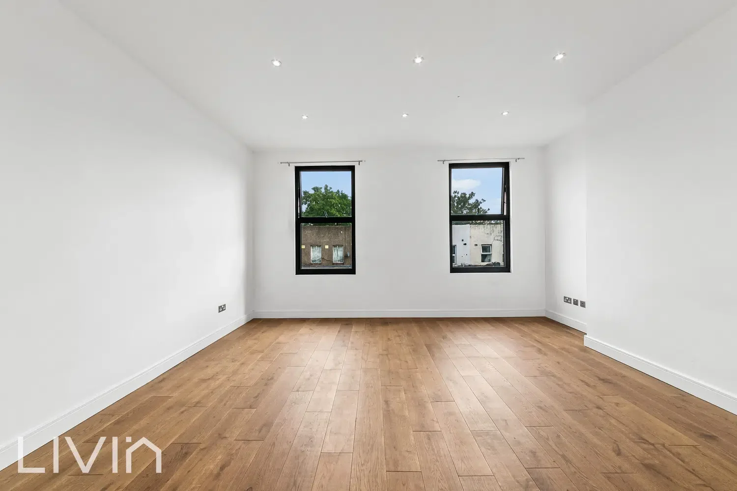 Flat Portland Road in Greater London