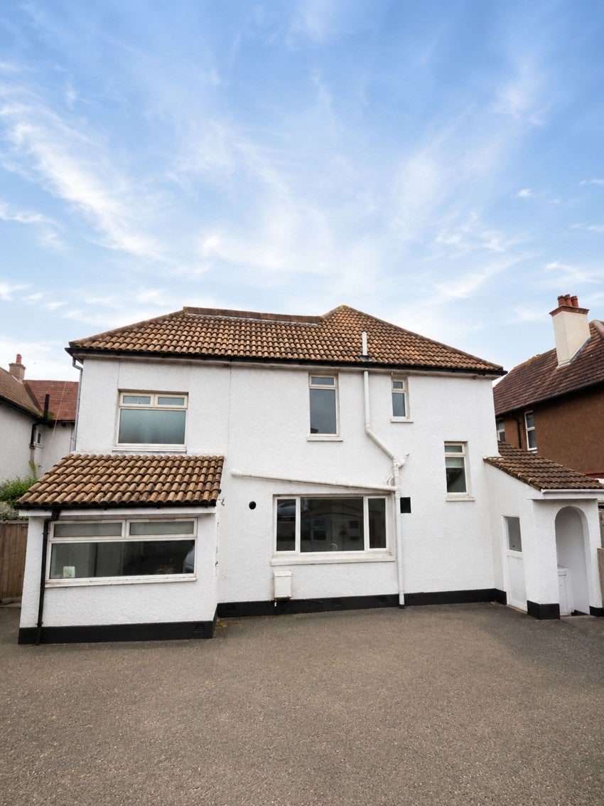 Room De La Warr Road in Rother