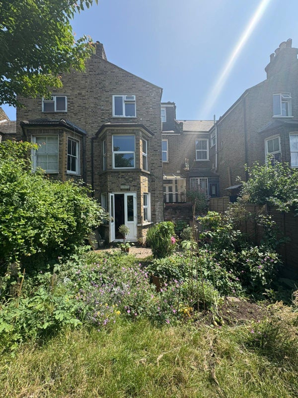 Room Newick Road in Greater London