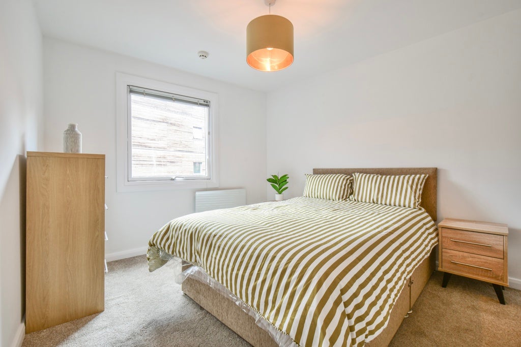 Flat North Grove Crescent in Leeds