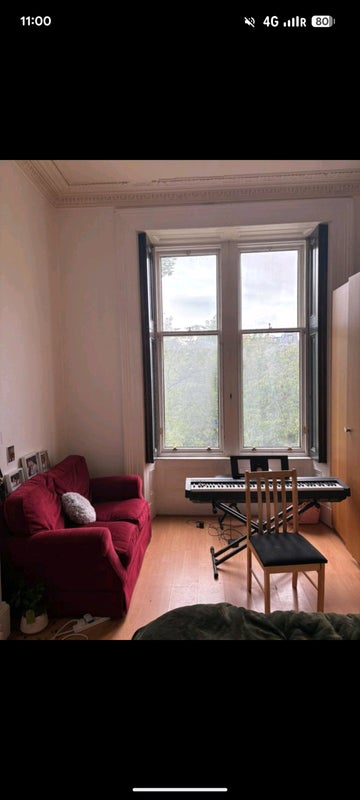 Room Oakfield Avenue in Glasgow