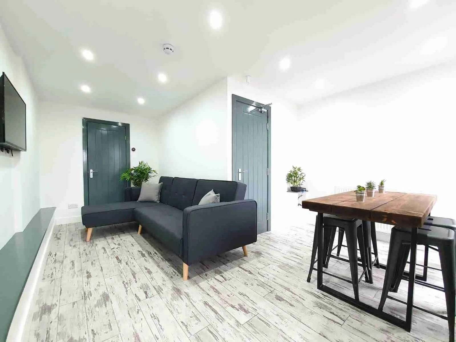 Flat Smithdown Road in Liverpool