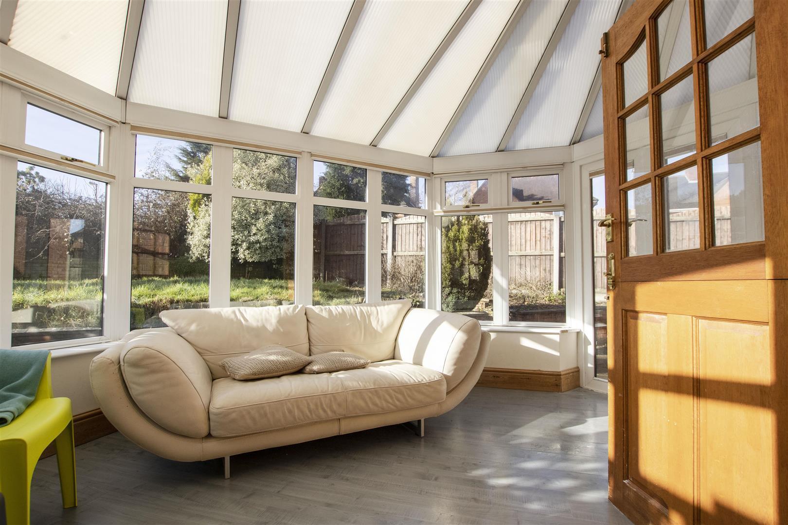 Room Holywell Lane in Bromsgrove