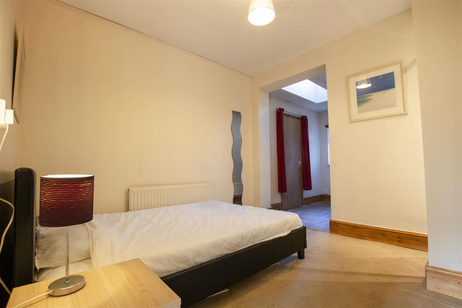 Room Holywell Lane in Bromsgrove
