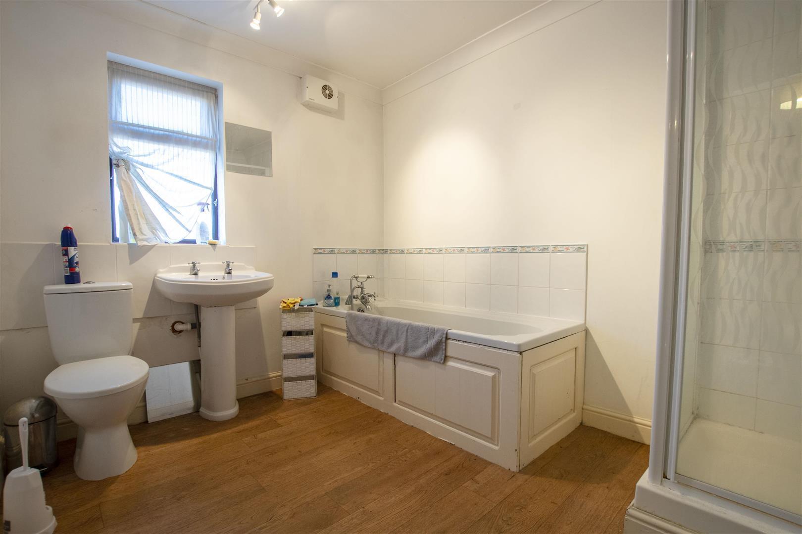Room Holywell Lane in Bromsgrove