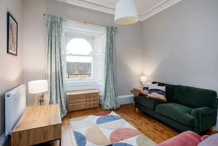Flat Colinton Road in City of Edinburgh