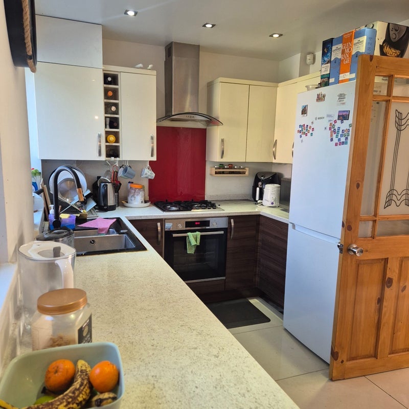 Room Foss Avenue in Greater London