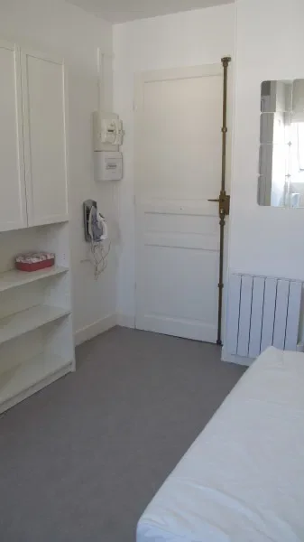 Chambre Rue Labat à Paris