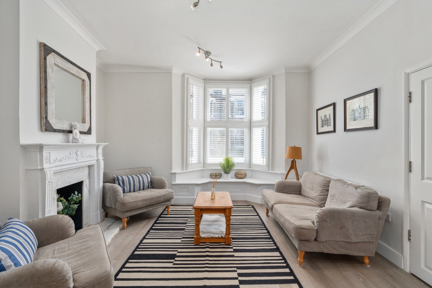 House Falcon Grove in Greater London