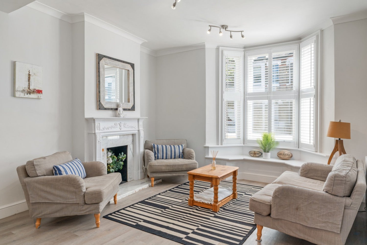 House Falcon Grove in Greater London