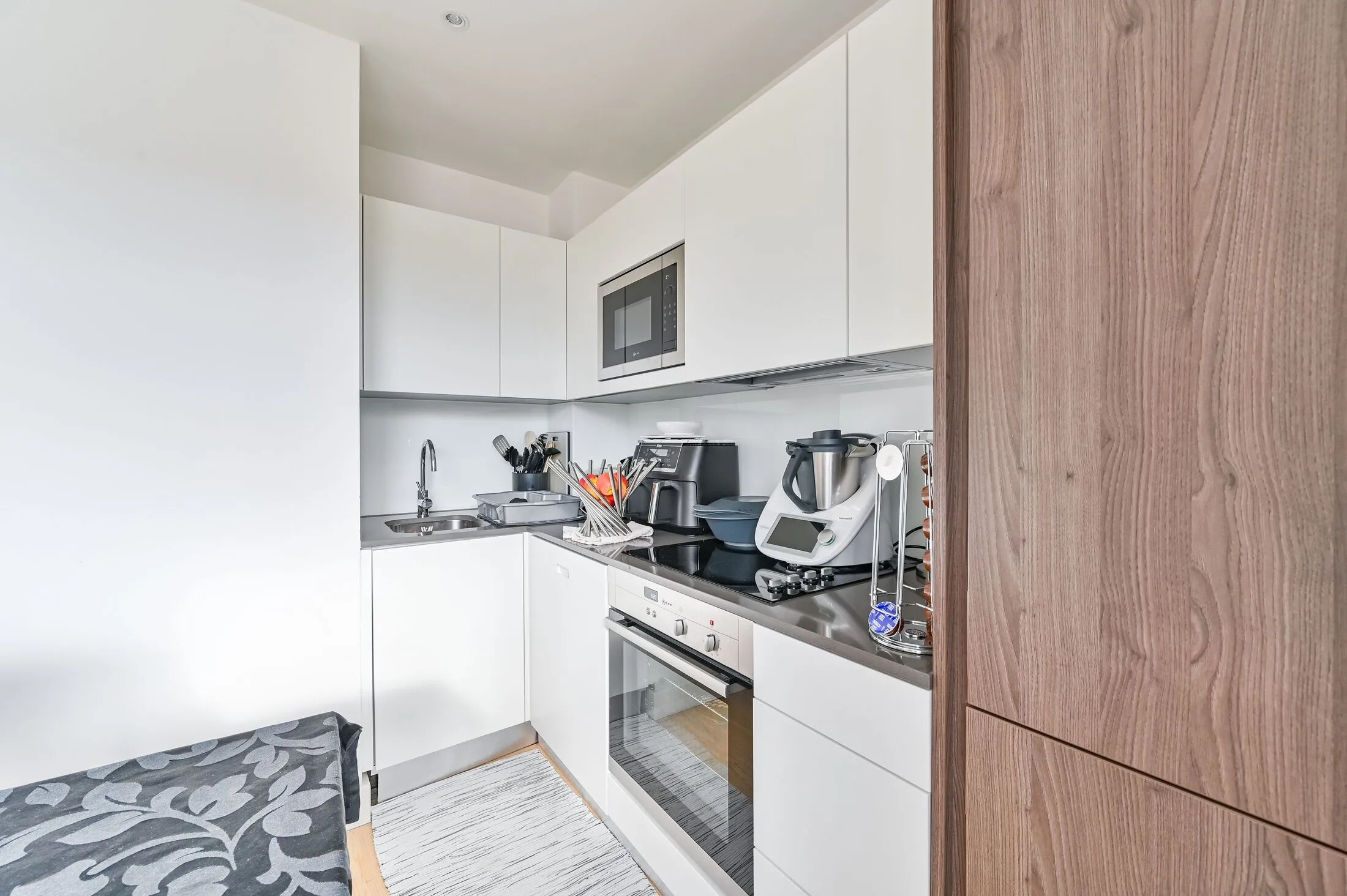 Flat Duke of Wellington Avenue in Greater London