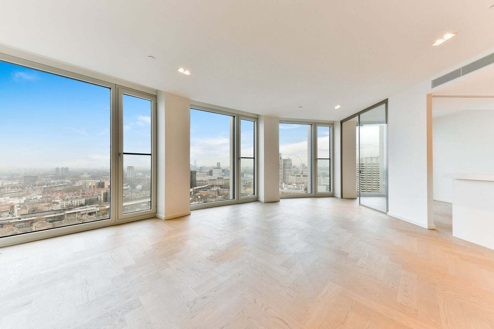 Flat Hatfields in Greater London