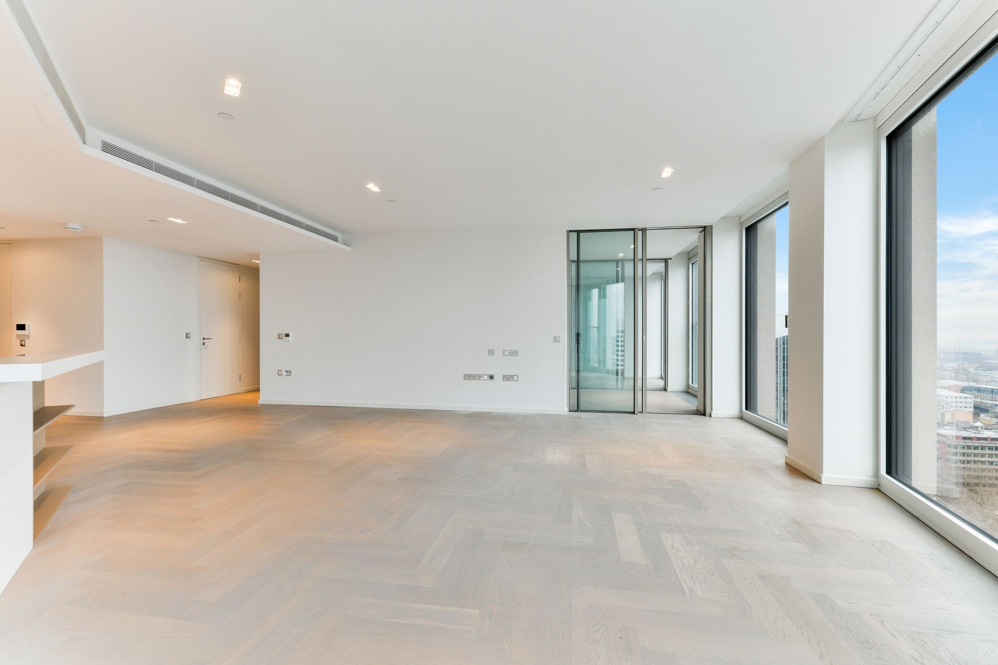 Flat Hatfields in Greater London