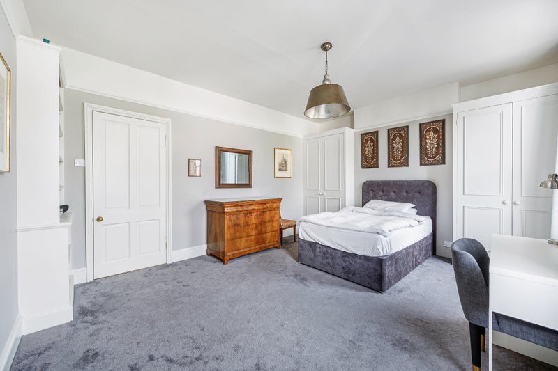 Room Anselm Road in Greater London