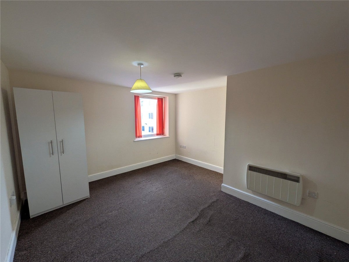 Flat Rawson Road in Bradford