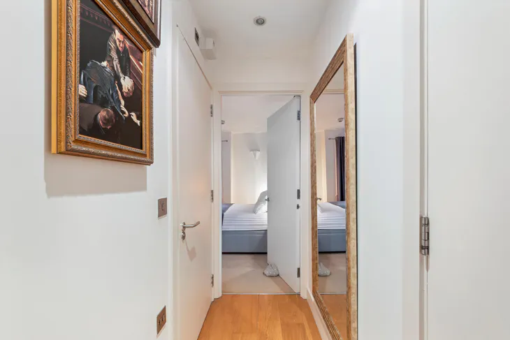 Flat Argyle Walk in Greater London