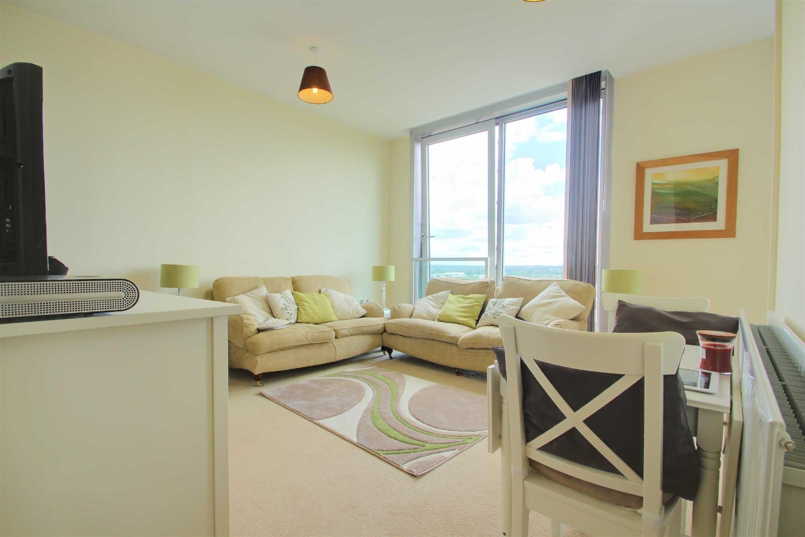 Flat Witan Gate in Central Milton Keynes