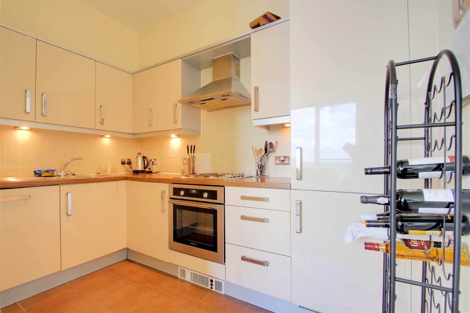 Flat Witan Gate in Central Milton Keynes