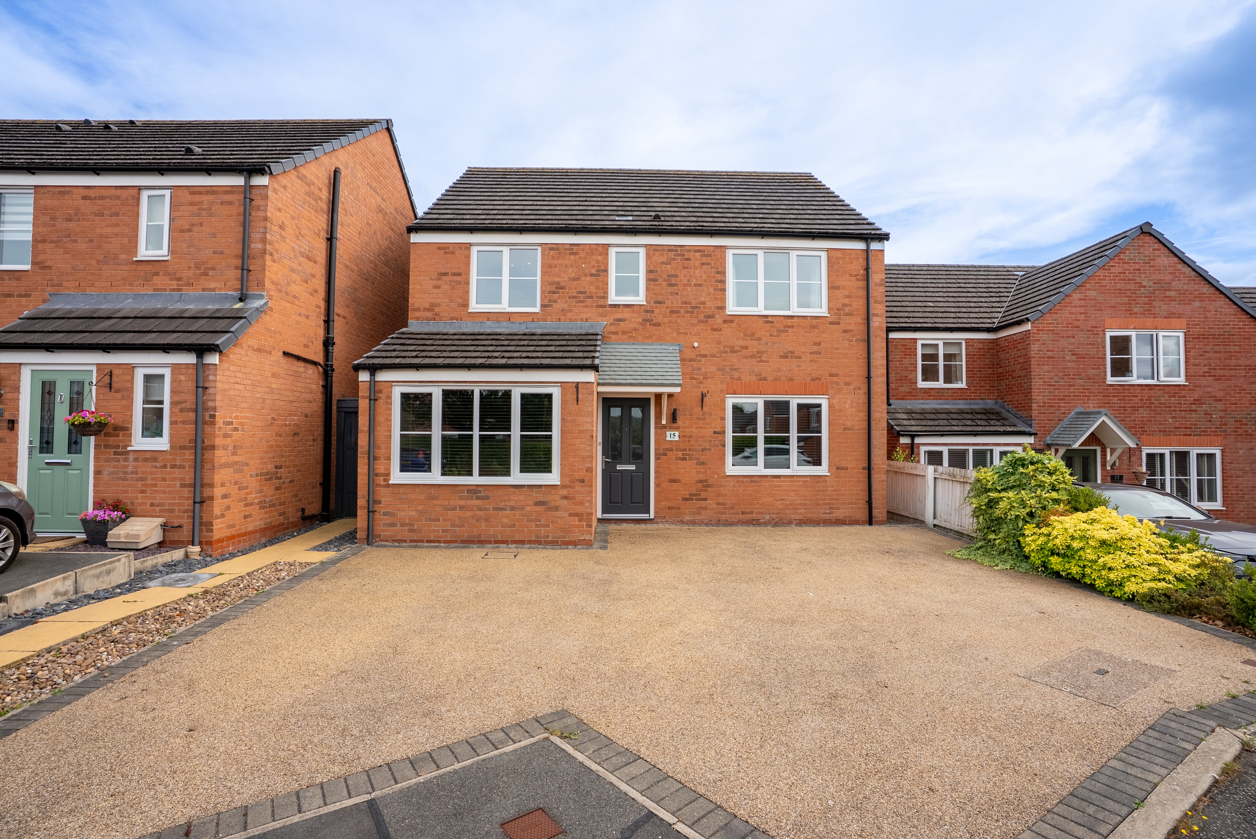 House Cwrt Nuttall in Buckley