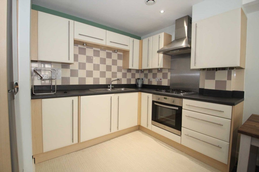Flat Midland Road in Dacorum