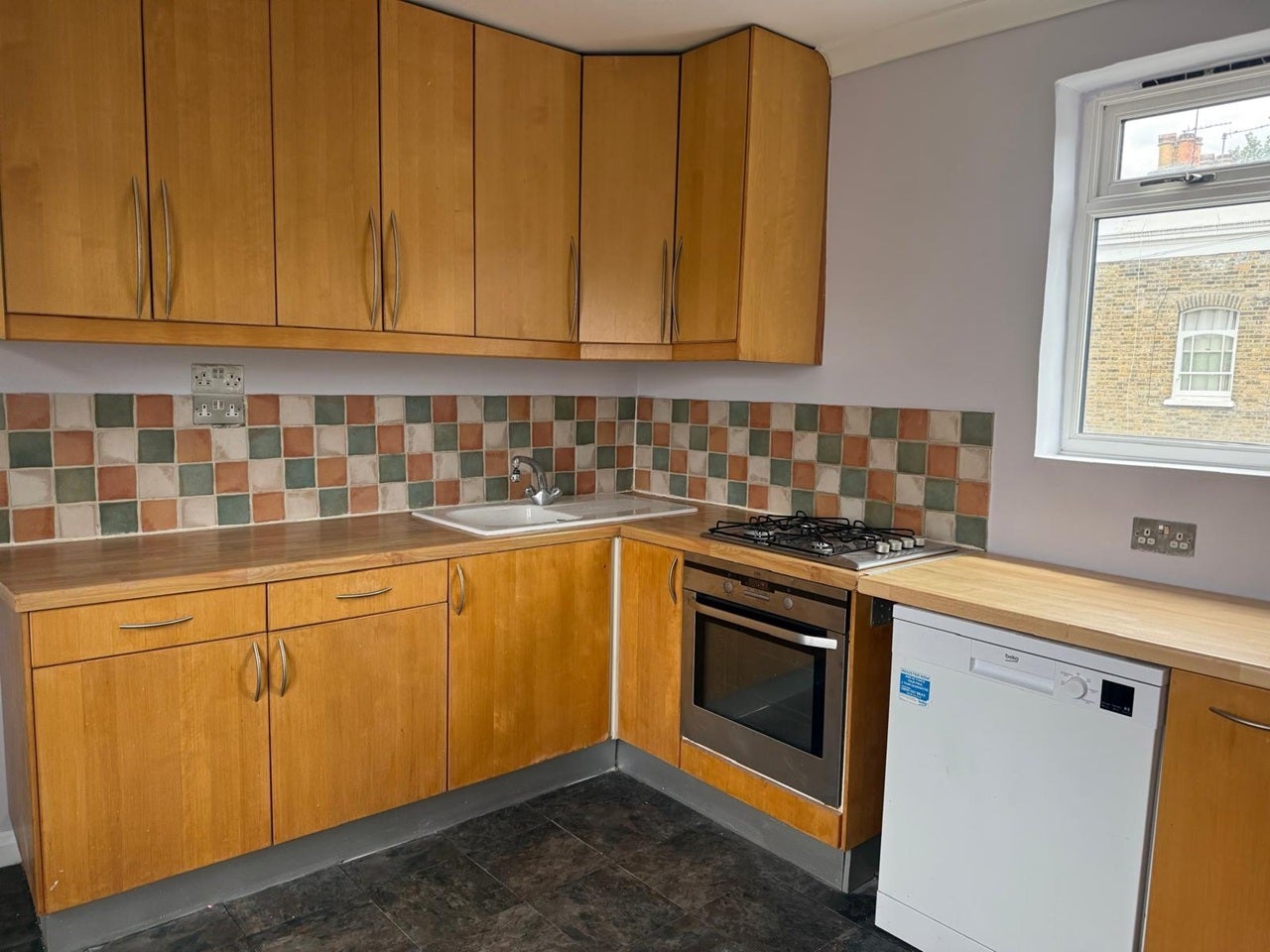 Flat St John's Vale in Greater London