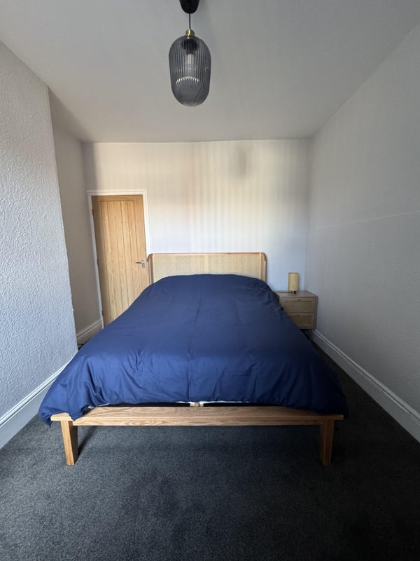Room Mountcastle Road in Leicester