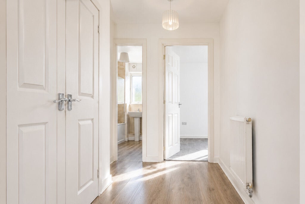 Flat Courtaulds Way in Coventry