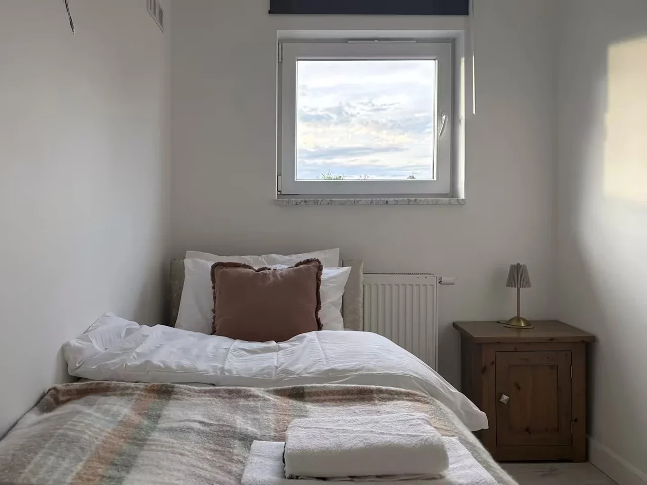 Flat Kennet Road in Greater London