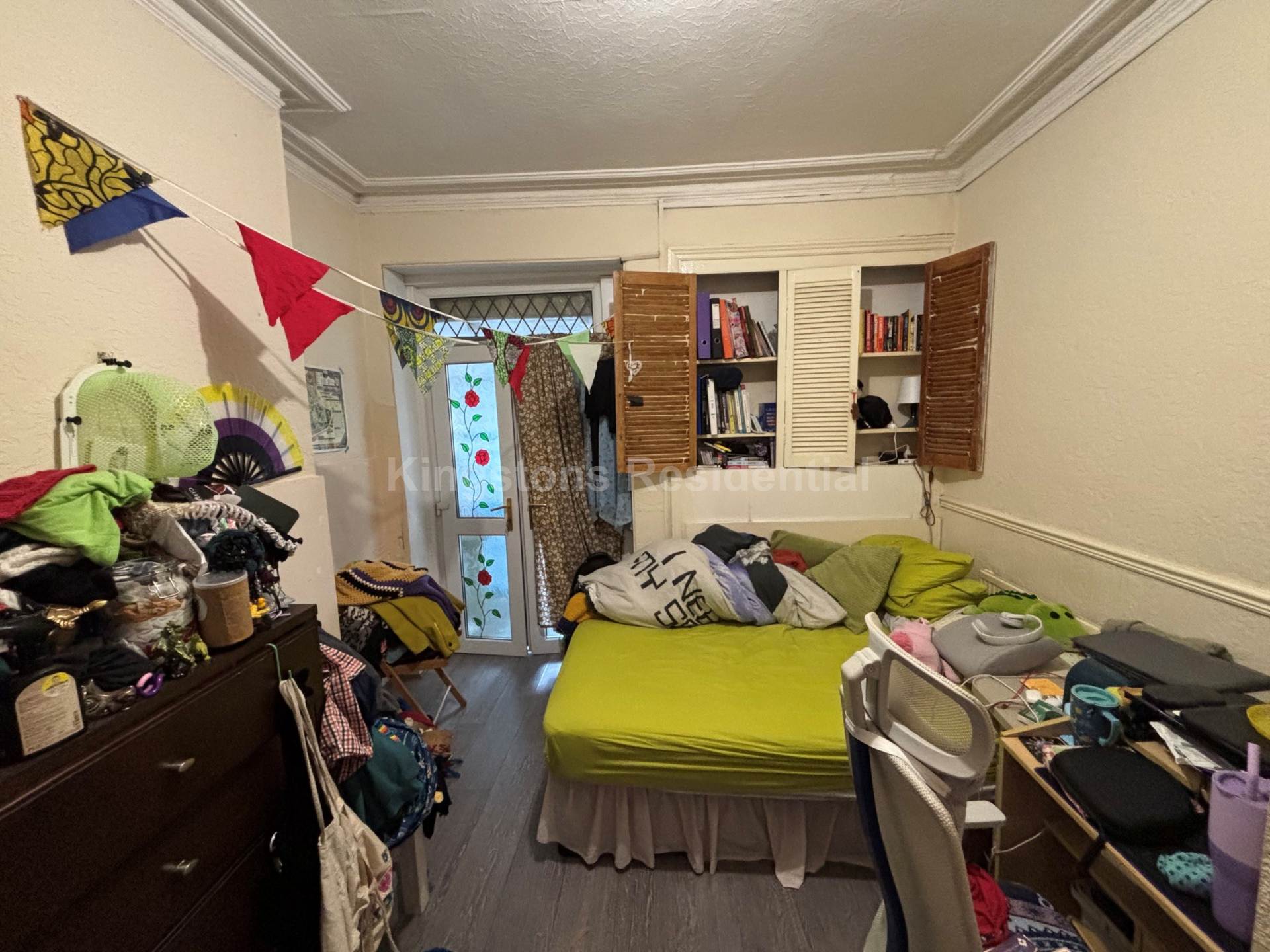 Flat Monthermer Road in Cardiff
