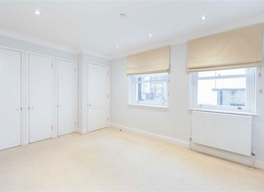 Flat Seymour Place in City of Westminster